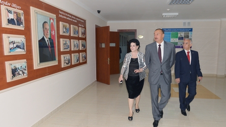 Prezident orta məktəbə baş çəkdi - FOTOLAR 