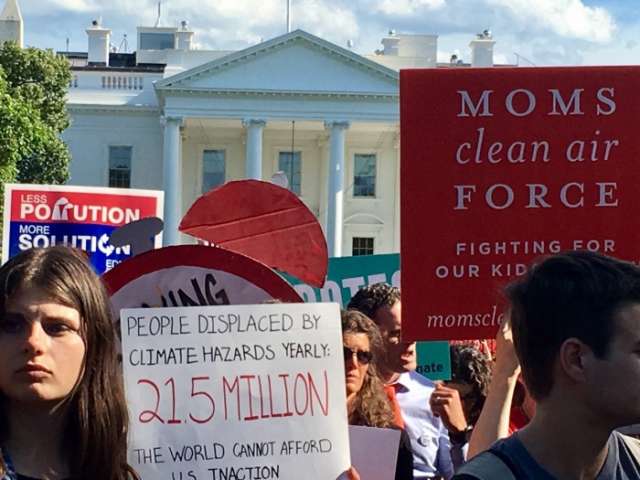 US notifies UN of Paris climate agreement withdrawal