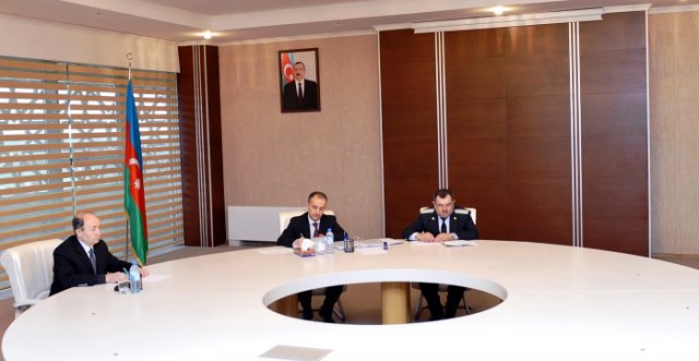 Fikrət Məmmədov vətəndaşlarla görüşüb
