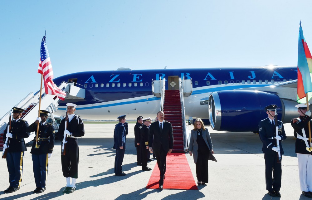 Aserbaidschans Präsident Ilham Aliyev in Washington eingetroffen