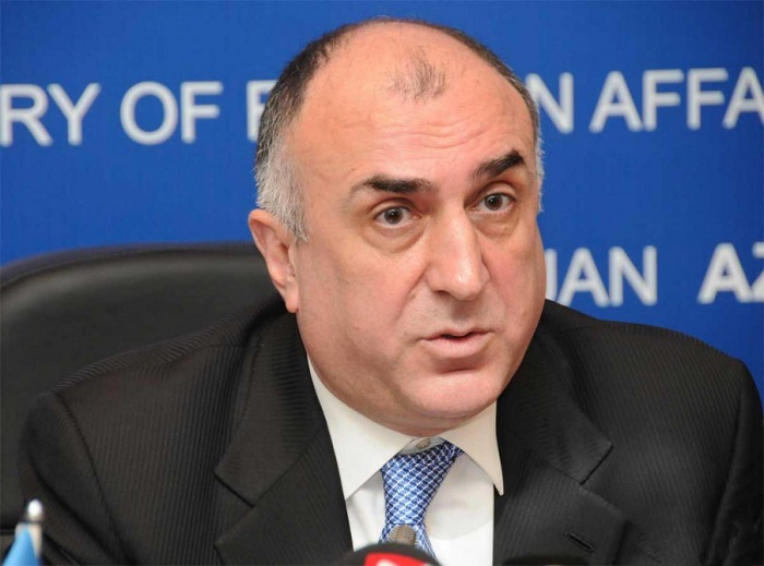 Außenminister Elmar Mammadyarov tritt eine Reise in den Iran an