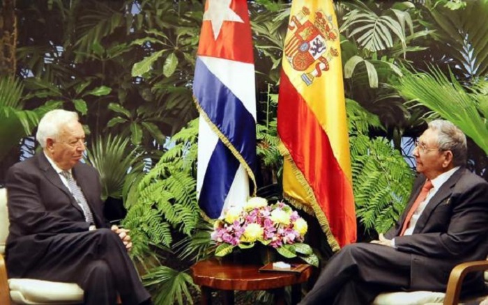 Margallo dice que reunión con Raúl Castro fue muy buena y de gran cordialidad