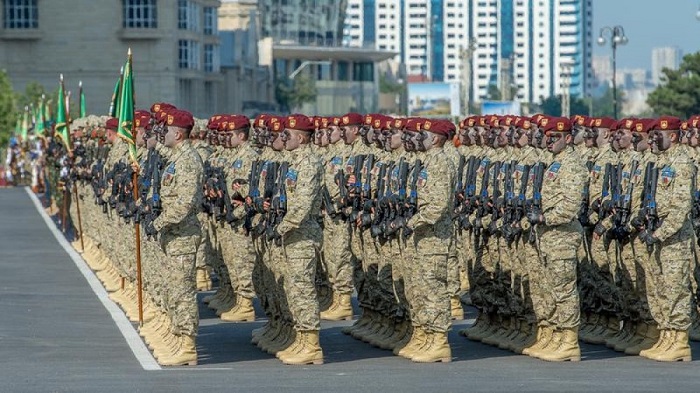 Aserbaidschanische Armeeangehörigen nehmen an internationalen Veranstaltungen teil