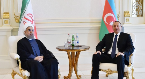 La rencontre en tête-à-tête des présidents azerbaïdjanais et iranien, Ilham Aliyev et Hasan Rohani