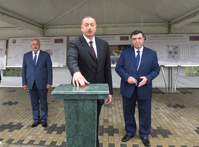 Ilham Aliyev participe à l’inauguration du système d’approvisionnement en eau potable de Massally