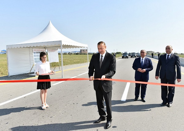 Le président Ilham Aliyev participe à l’ouverture de la route Kurdémir-Oudjar-Yevlakh-Terter