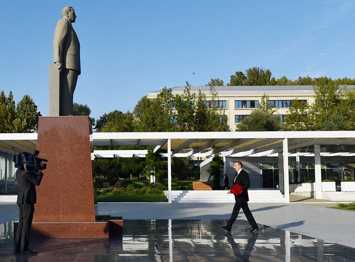 Präsident Ilham Aliyev in Mingachevir VIDEO