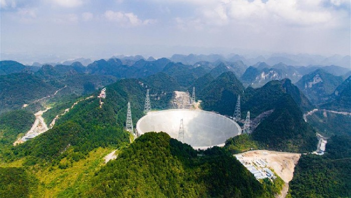 Dünyanın ən böyük radioteleskopu hazırdır - Video