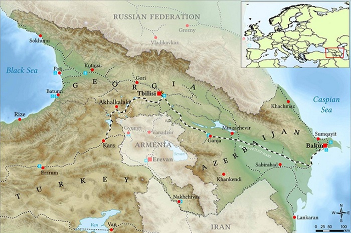 Bahnstrecke Baku-Tiflis-Kars auf der Karte eingezeichnet