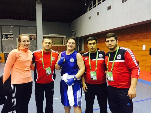 Les boxeuses azerbaïdjanaises hissées en demi-finales des Championnats d’Europe