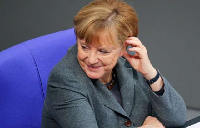 Merkel Trampla görüşmək üçün Vaşinqton gedir
