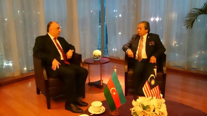 Außenminister Mammadyarov trifft mit seinem malaysischen Amtskollegen zusammen