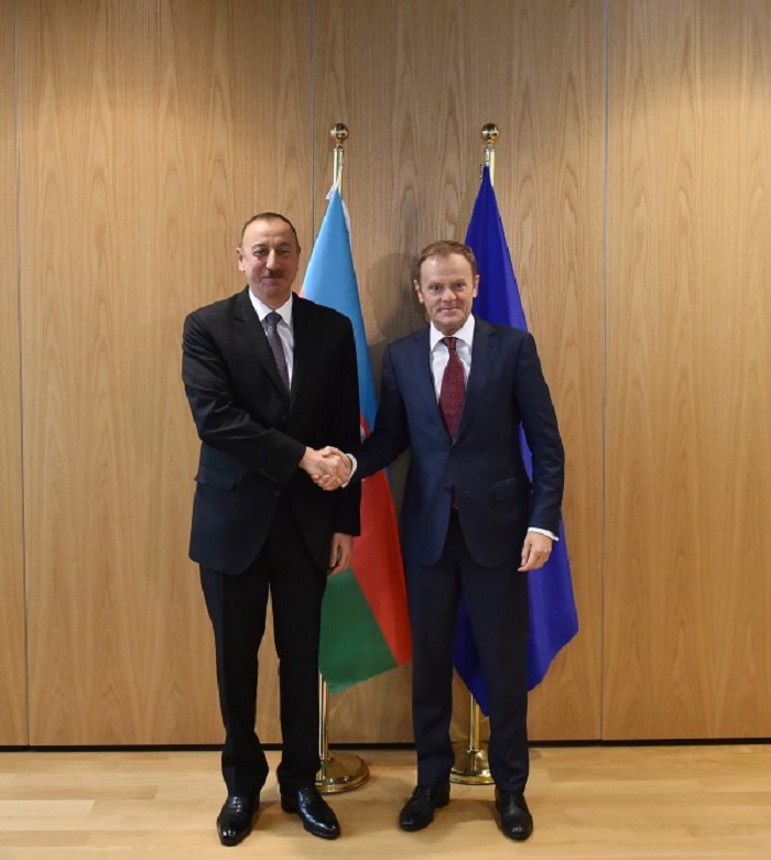 Treffen zwischen Präsident Ilham Aliyev und Präsident des Europäischen Rates Donald Tusk