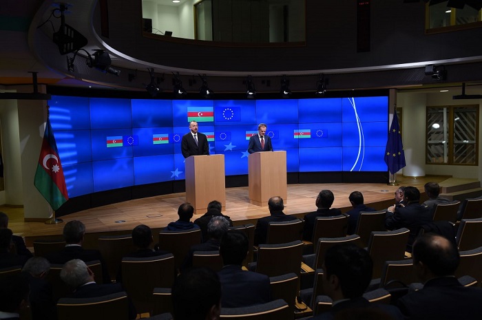 Pressekonferenz von Ilham Aliyev und dem Präsidenten des Europäischen Rates Donald Tusk