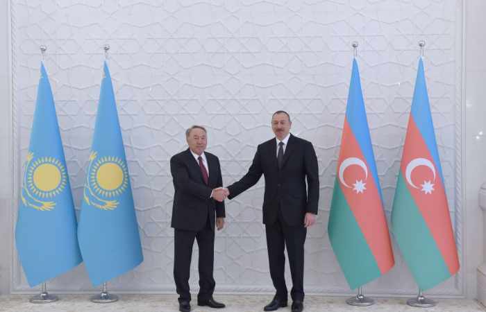 L’ordre Heydar Aliyev remis à Noursoultan Nazarbaïev, président kazakh
