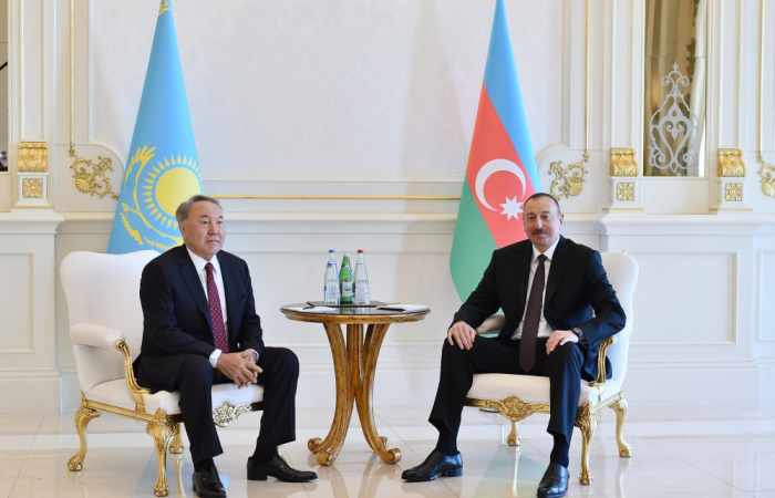 Une réception officielle offerte en l’honneur du président de la République du Kazakhstan 