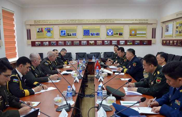 Une délégation militaire chinoise est en visite en Azerbaïdjan