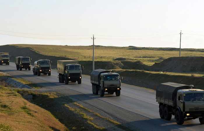 Les troupes accomplissent des missions de combat conformément au plan de l’exercice militaire