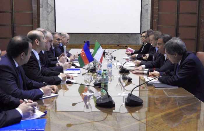 Carlo Calenda: L’Azerbaïdjan est un partenaire économique important pour l’Italie