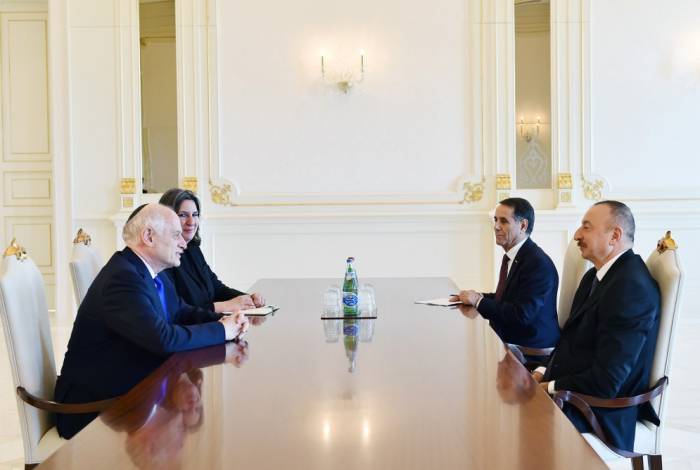 Ilham Aliyev reçoit le vice-président exécutif de la Conférence des présidents des organisations juives américaines