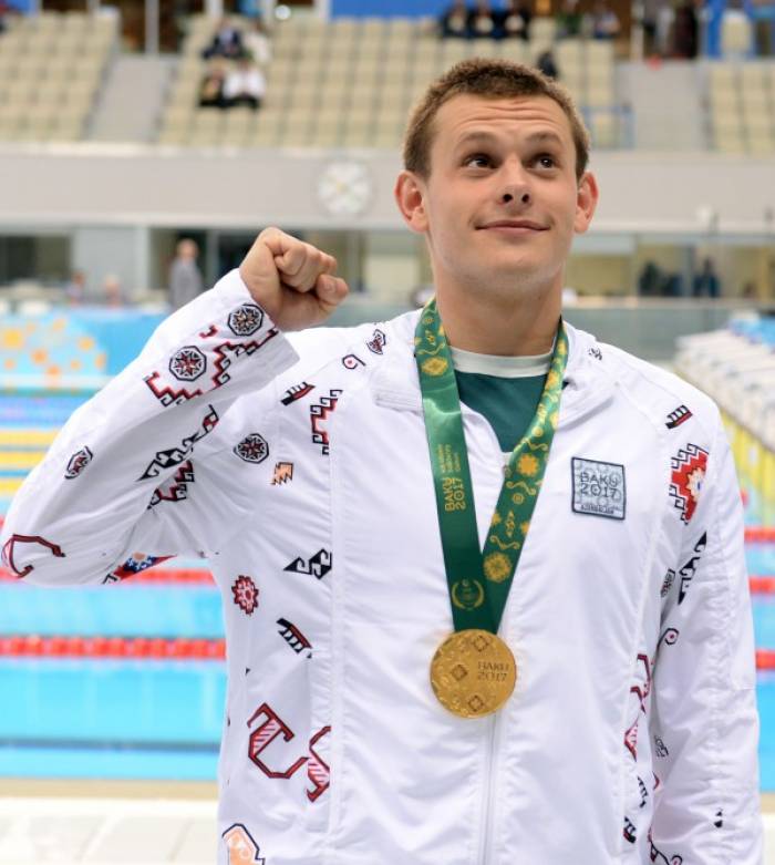 Maksim Shemberev feiert sein viertes Gold bei Baku 2017
