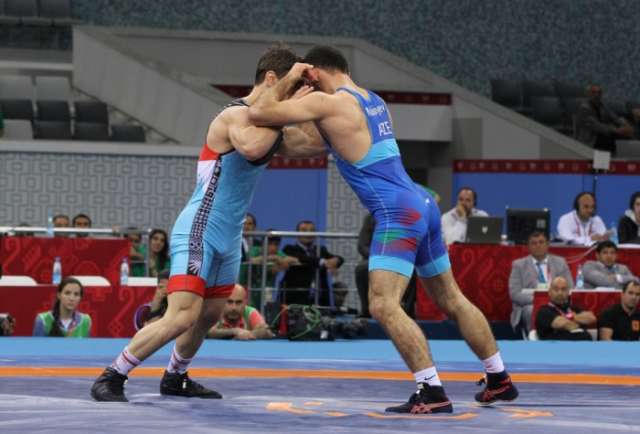 Azerbaijan wins first freestyle wrestling gold medal
