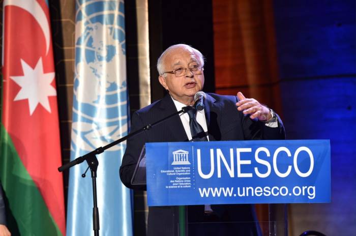 Paris: cérémonie dédiée au 600e anniversaire du décès d’Imadaddin Nassimi au siège de l’UNESCO