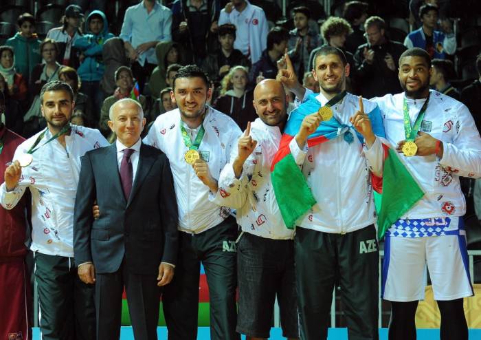 Bakou 2017: Les basketballeurs azerbaïdjanais remportent l’or