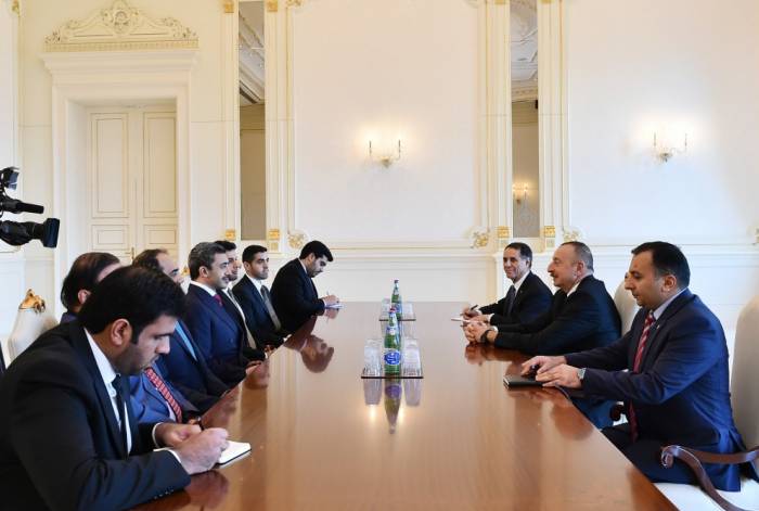 Präsident Ilham Aliyev empfängt VAE Delegation
