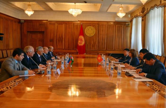 Altinay Omurbekova: Les relations interparlementaires kirghizo-azerbaïdjanaises se développent