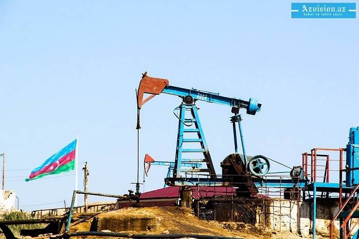 Le pétrole «Azéri light» est vendu pour 54,77 dollars le baril