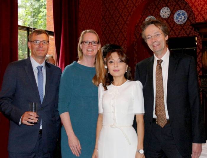 Londres : Présentation du livre «Nizami, le grand poète azerbaïdjanais» traduit vers l’anglais par Eugene Bertels

