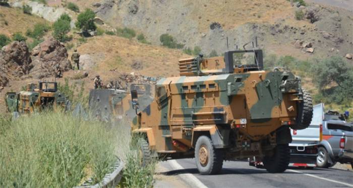 PKK türk əsgərləri raketlə vurdu: 1 şəhid, 6 yaralı - (VİDEO)