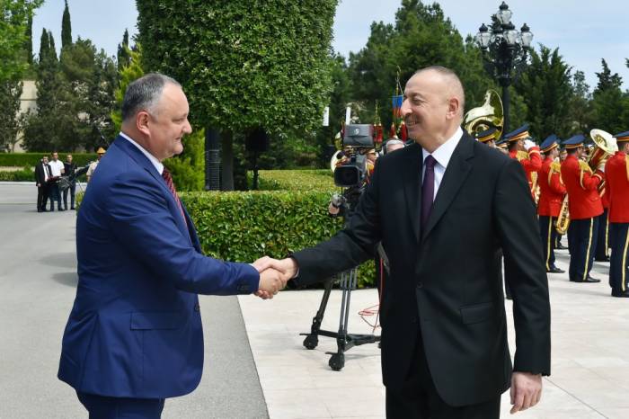 Cérémonie d’accueil officiel en l’honneur du président moldave Igor Dodon