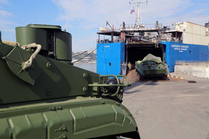 Termingerechte Lieferung von militärischer Ausrüstung aus Russland nach Aserbaidschan