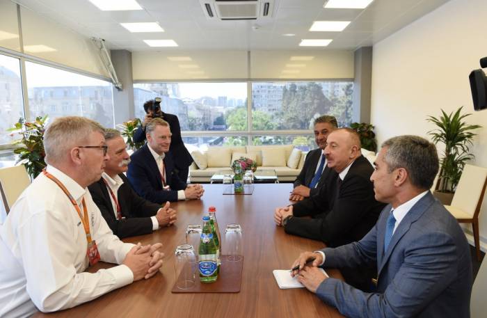Le président Ilham Aliyev s'est entretenu avec le directeur exécutif de la Formula One Group