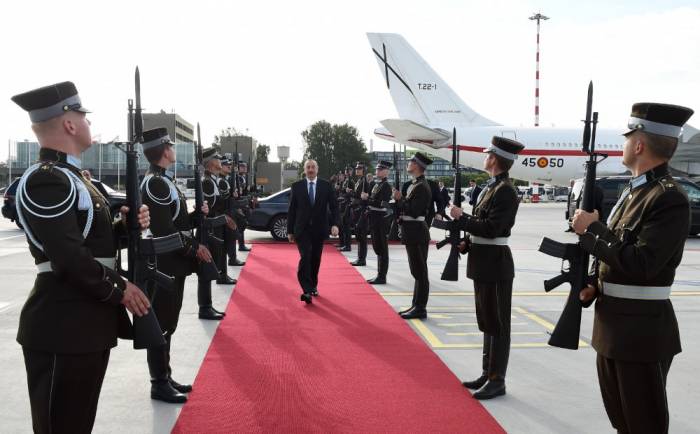 Ilham Aliyev termine sa visite officielle en Lettonie