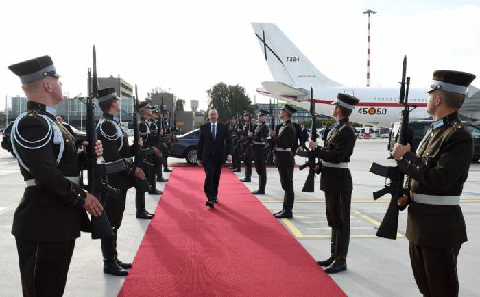 Präsident Ilham Aliyev beendet seinen Staatsbesuch in Lettland