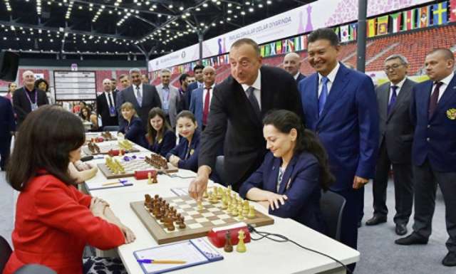 Baku bids to host FIDE Candidates Tournament in 2018
