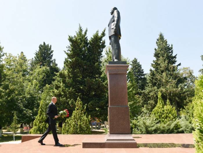 Staatspräsident Ilham Aliyev zu Besuch in Zagtala eingetroffen