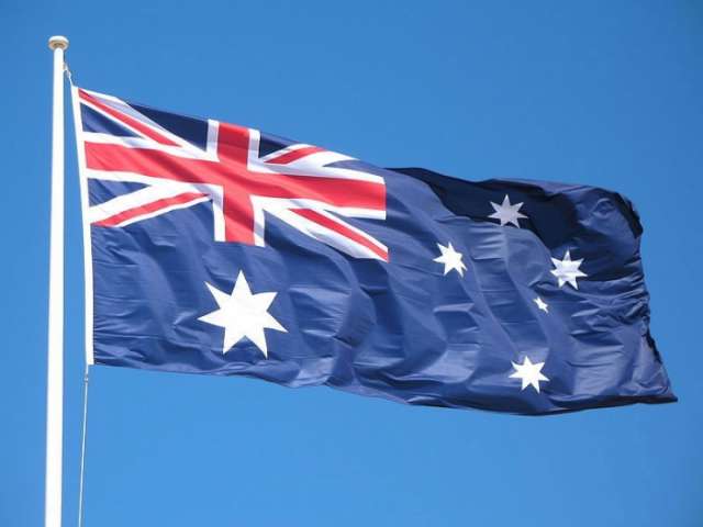 Australia extends sanctions against Russia