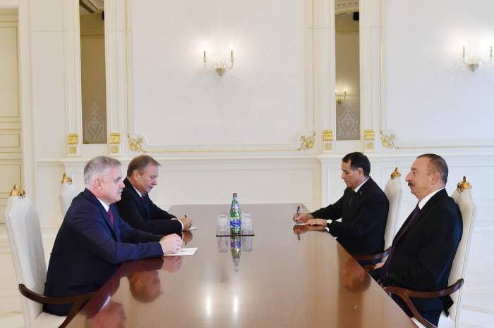 Ilham Aliyev empfängt Leiter des Sicherheitsrates von Weißrussland