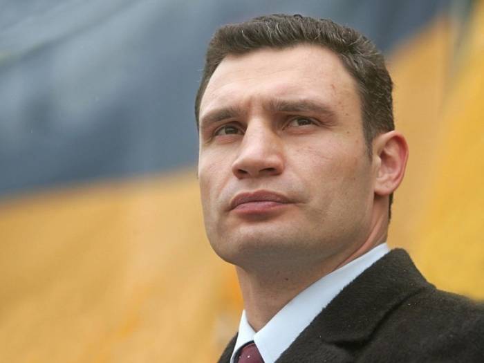 Vitali Klitchko se rendra en Azerbaïdjan