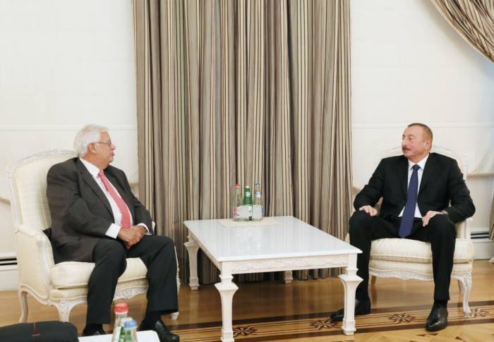 Ilham Aliyev reçoit le vice-président de l’International démocrate centriste