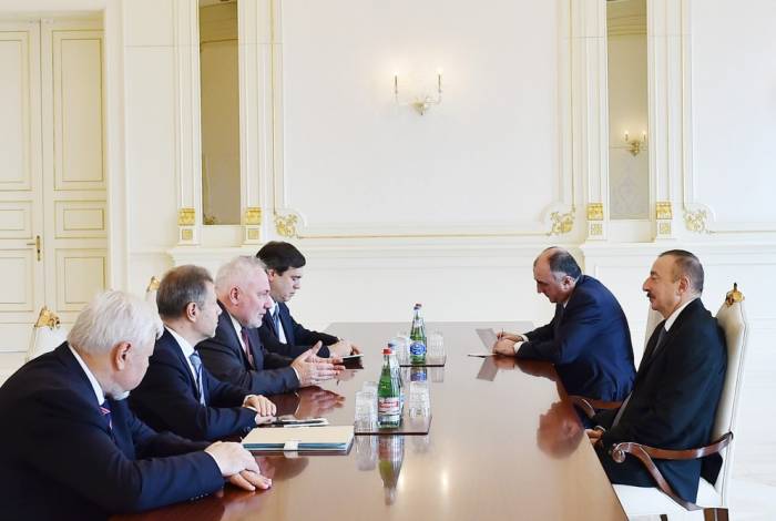 Ilham Aliyev reçoit les coprésidents du Groupe de Minsk de l'OSCE