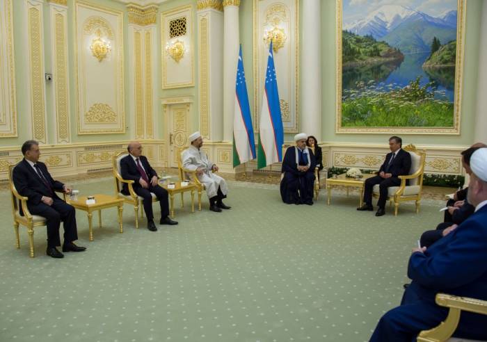 Shavkat Mirziyoyev: Usbekistan unterstützt faire Position Aserbaidschans im Berg-Karabach-Konflikt
