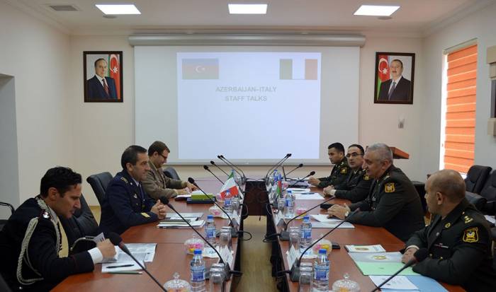 Les ministères de la Défense d’Azerbaïdjan et d’Italie mènent des discussions