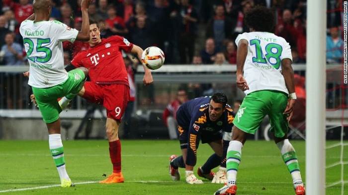 Bayern star`s five-goal haul shatters records