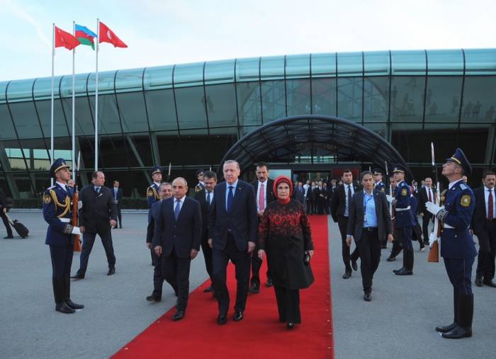 Türkischer Präsident beendet seinen Besuch in Aserbaidschan