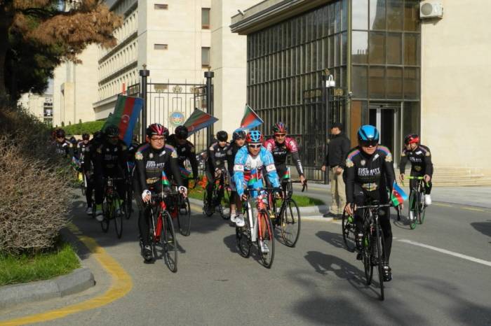 Radrennen anlässlich des Staatsflaggentages in Baku